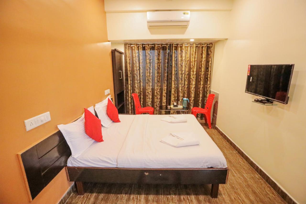 Hotel Sai Niwas Lonavala Esterno foto