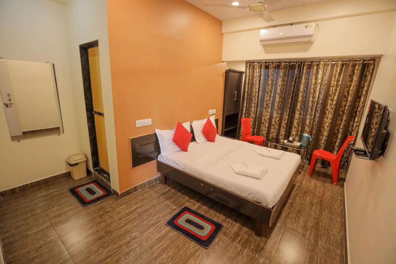 Hotel Sai Niwas Lonavala Esterno foto