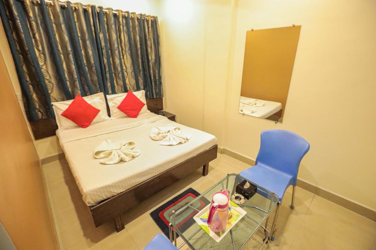 Hotel Sai Niwas Lonavala Esterno foto