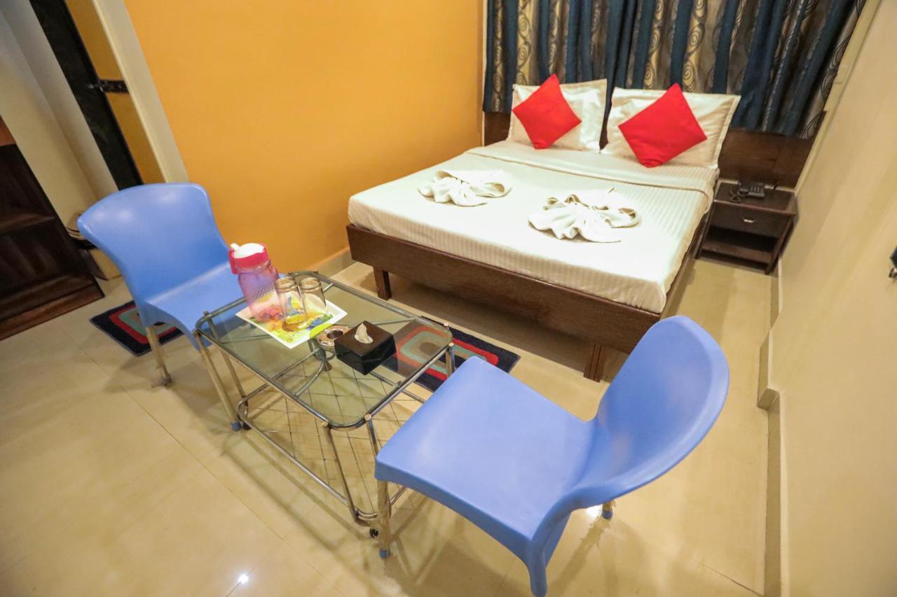 Hotel Sai Niwas Lonavala Esterno foto